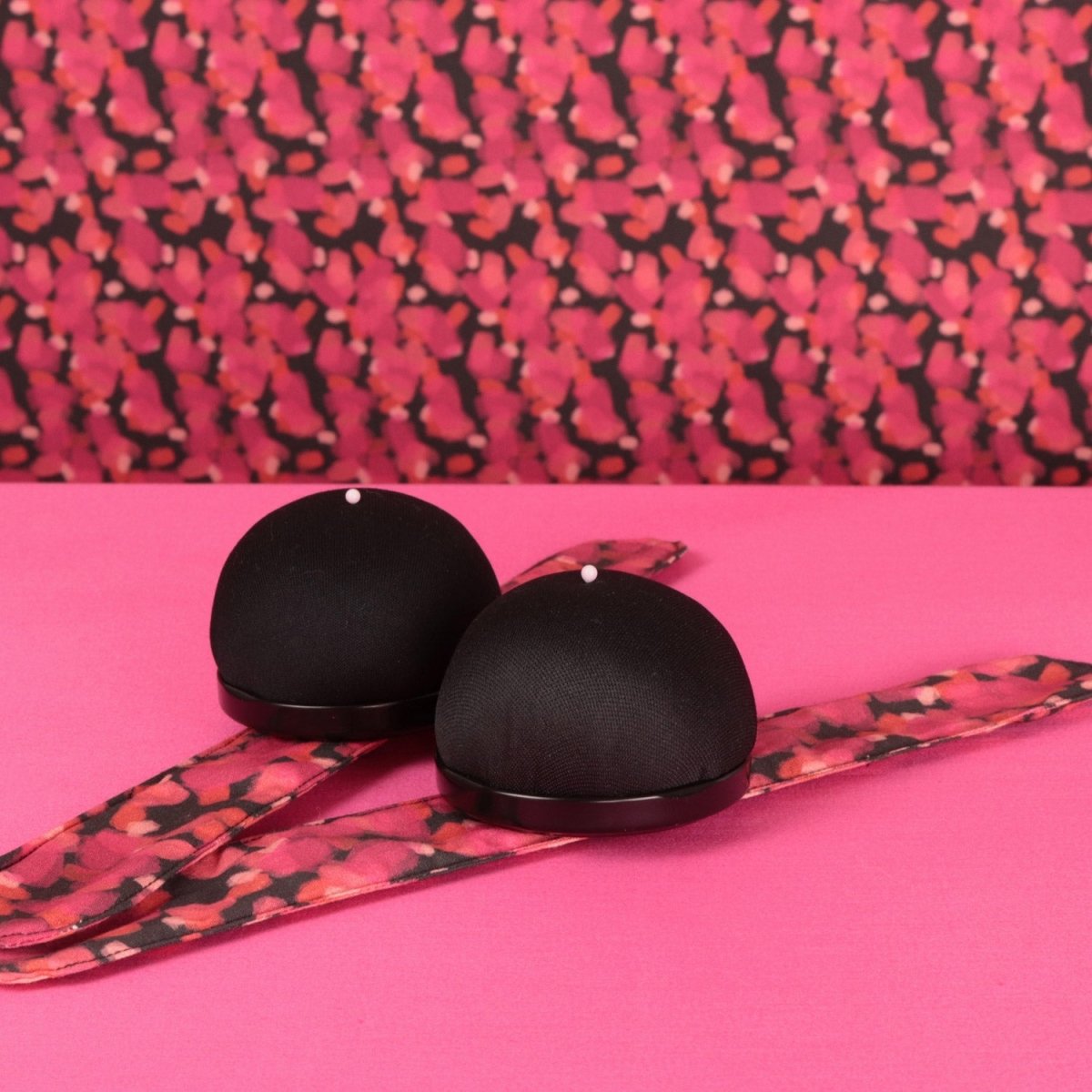 Bracelet porte-épingles ajustable