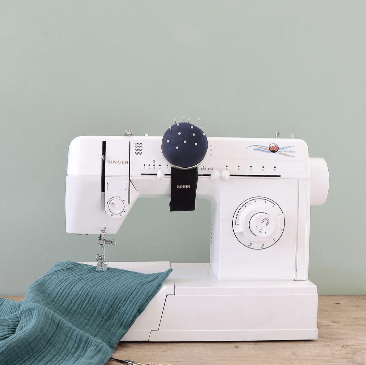 Bracelet porte épingles ajustable - Image 7