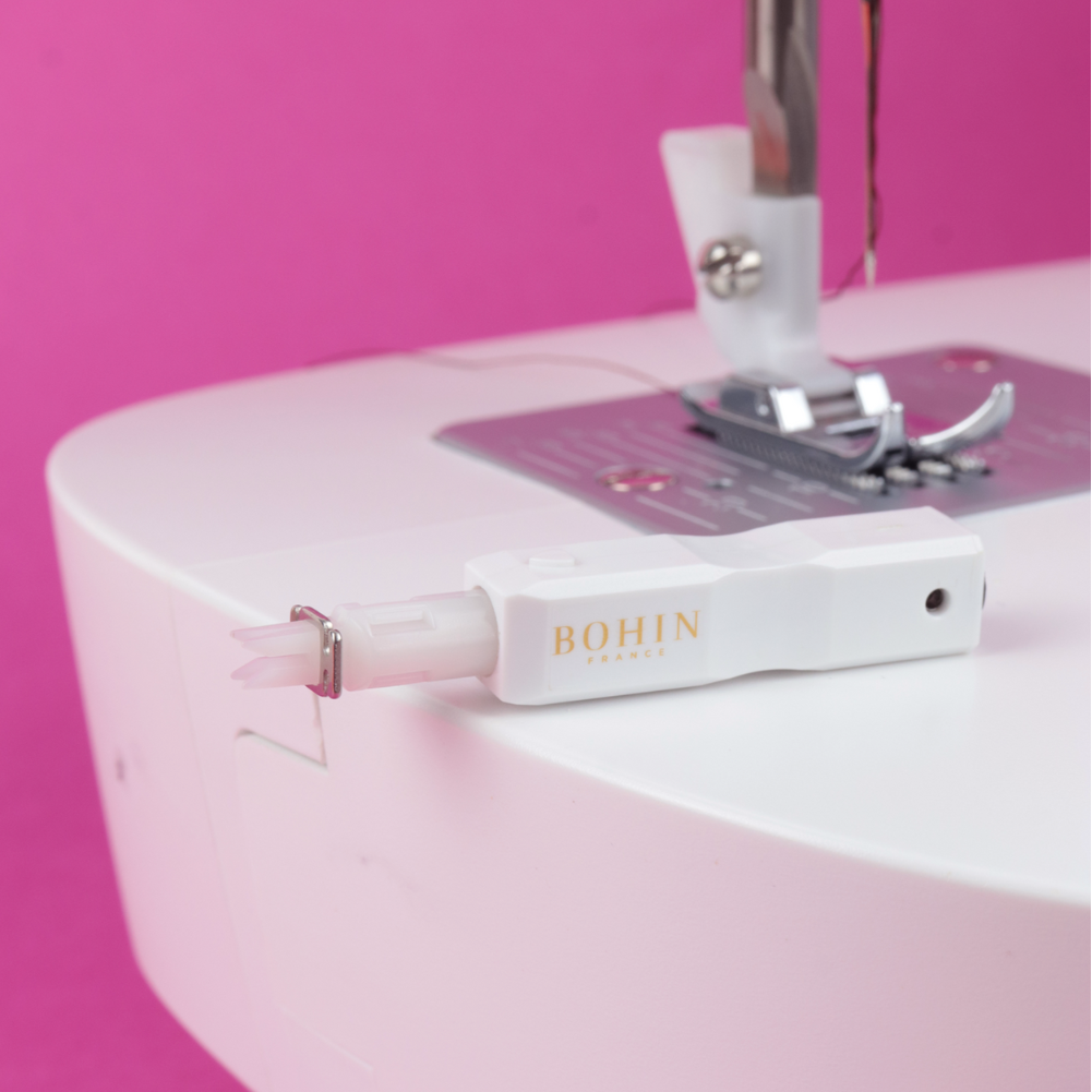 Needle threader for sewing machine
