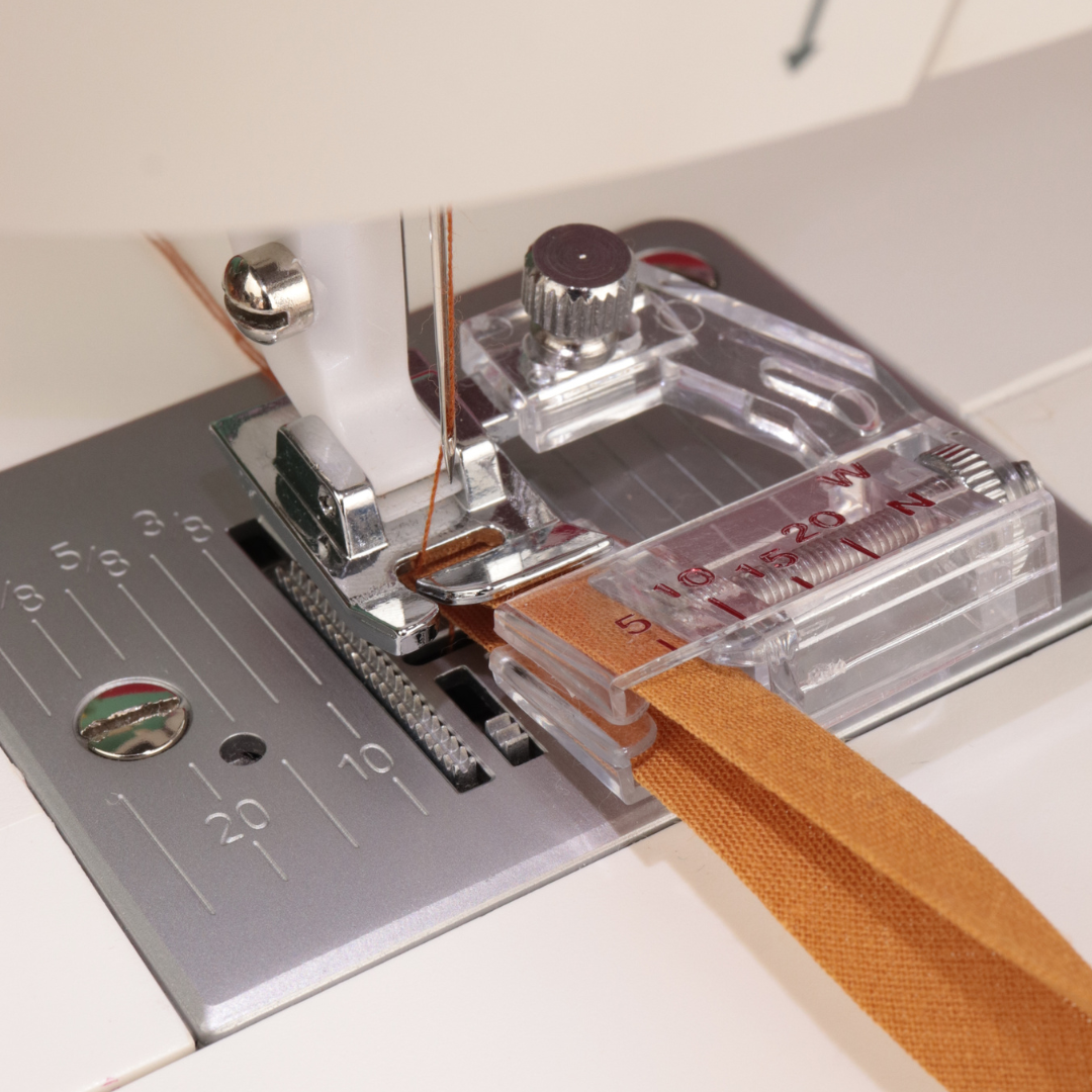 Machine presser foot - Special bias