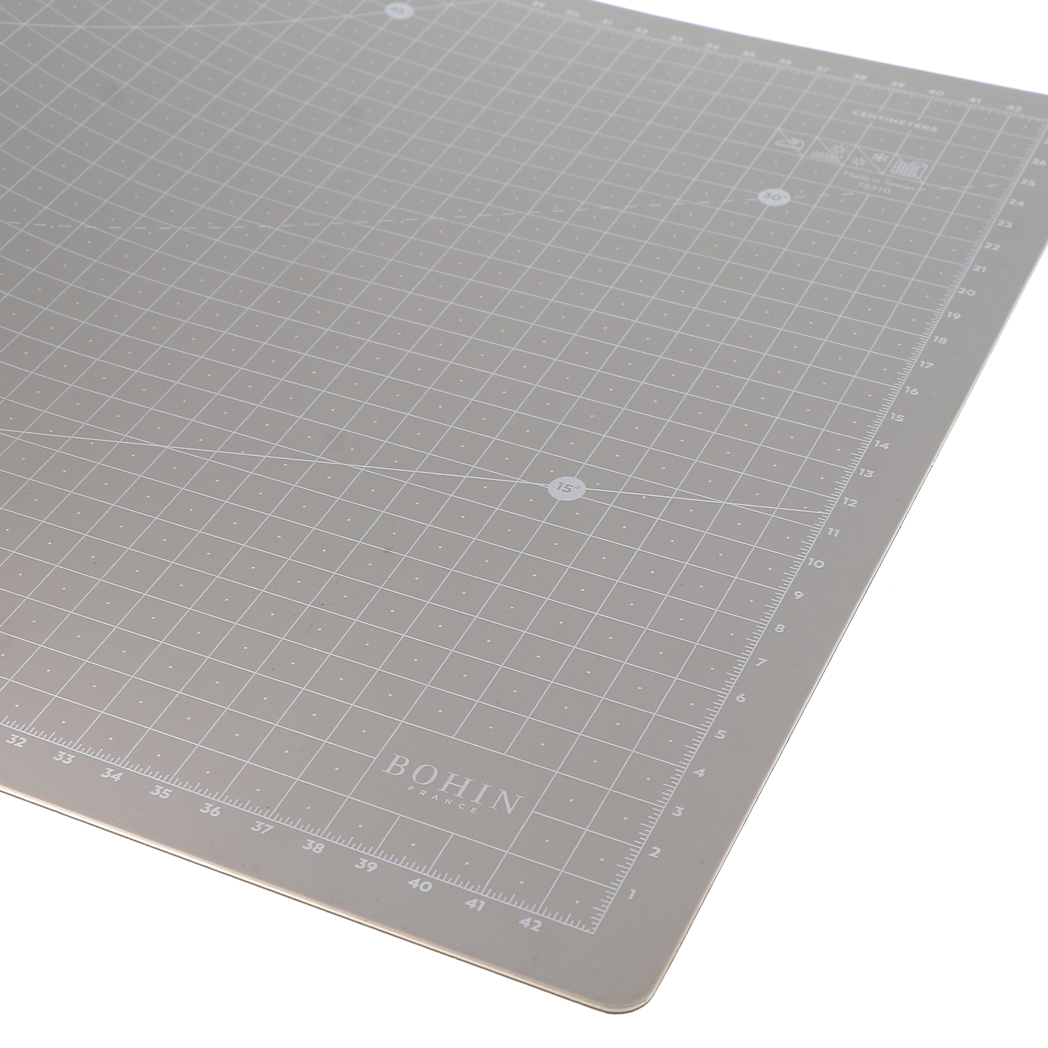 CUTTING MAT BOHIN - 45 x 30 cm