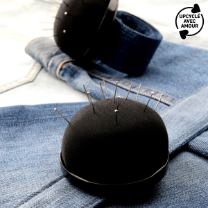 Bracelet porte épingles noir ajustable en jeans upcyclé